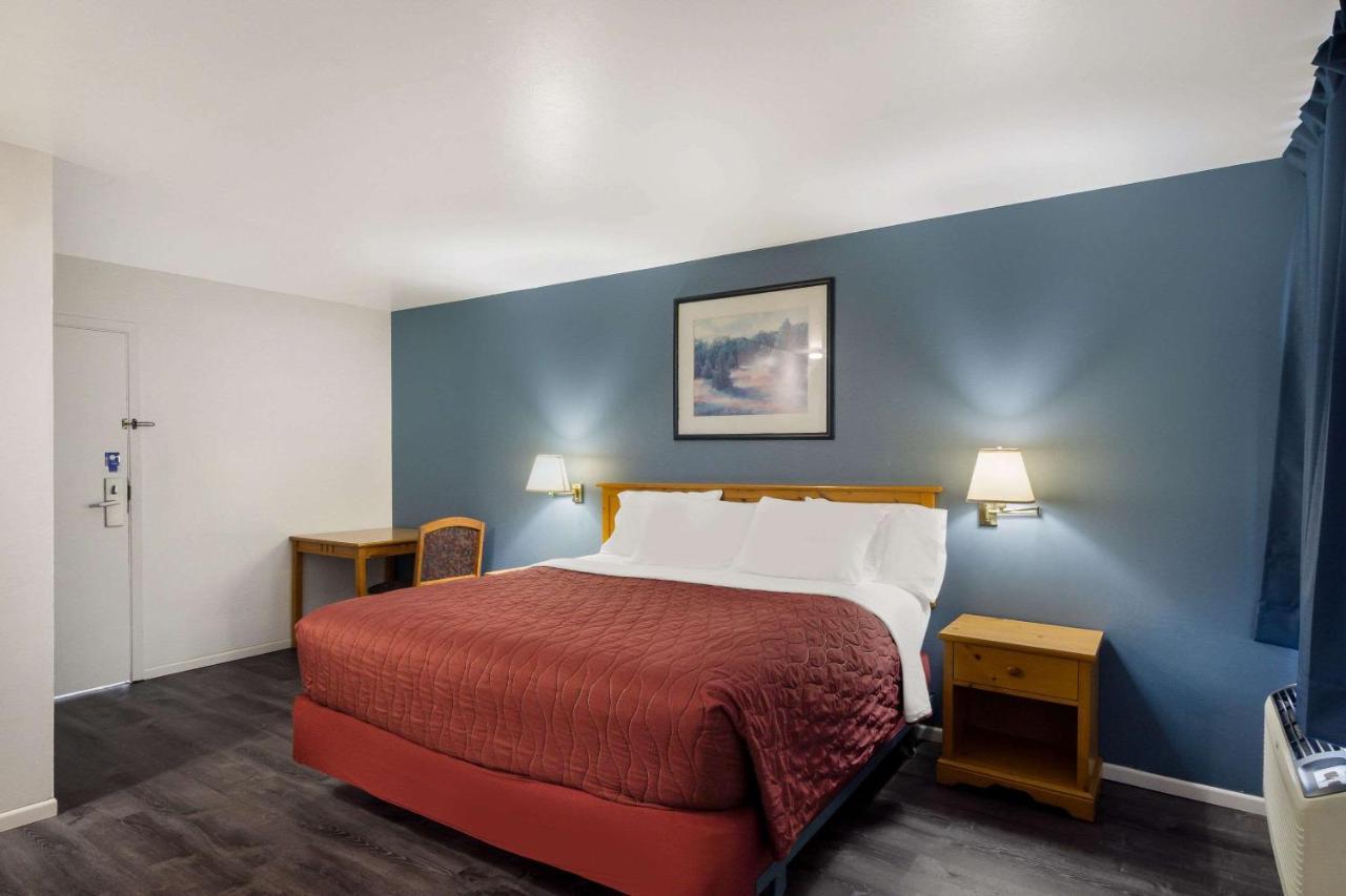 Rodeway Inn & Suites Sidney Historic Downtown I-80 מראה חיצוני תמונה