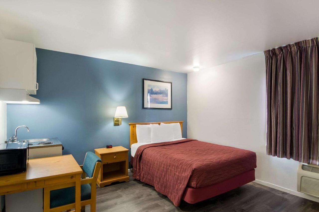 Rodeway Inn & Suites Sidney Historic Downtown I-80 מראה חיצוני תמונה